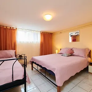 https://apartment-ante-umag.in-istria.net
